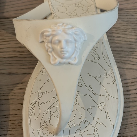 Versace sandals size 35 - Picture 3 of 6